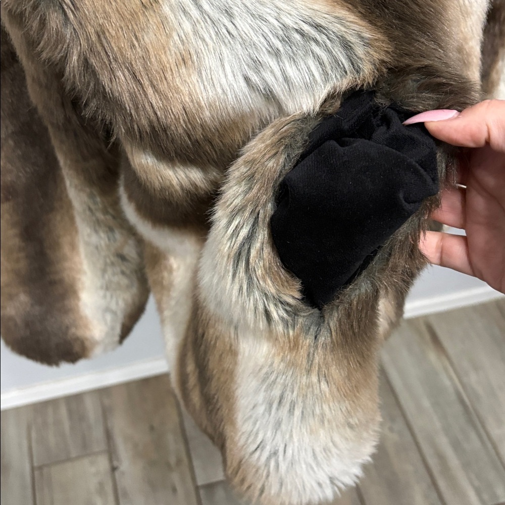 Fabulous Furs Luxe Faux Fur Coat - Picture 7 of 7